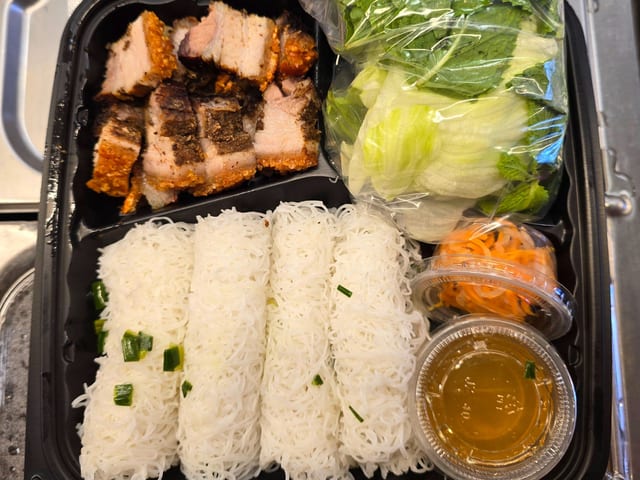 Roasted Pork Rice Vermicelli (Banh Hoi).